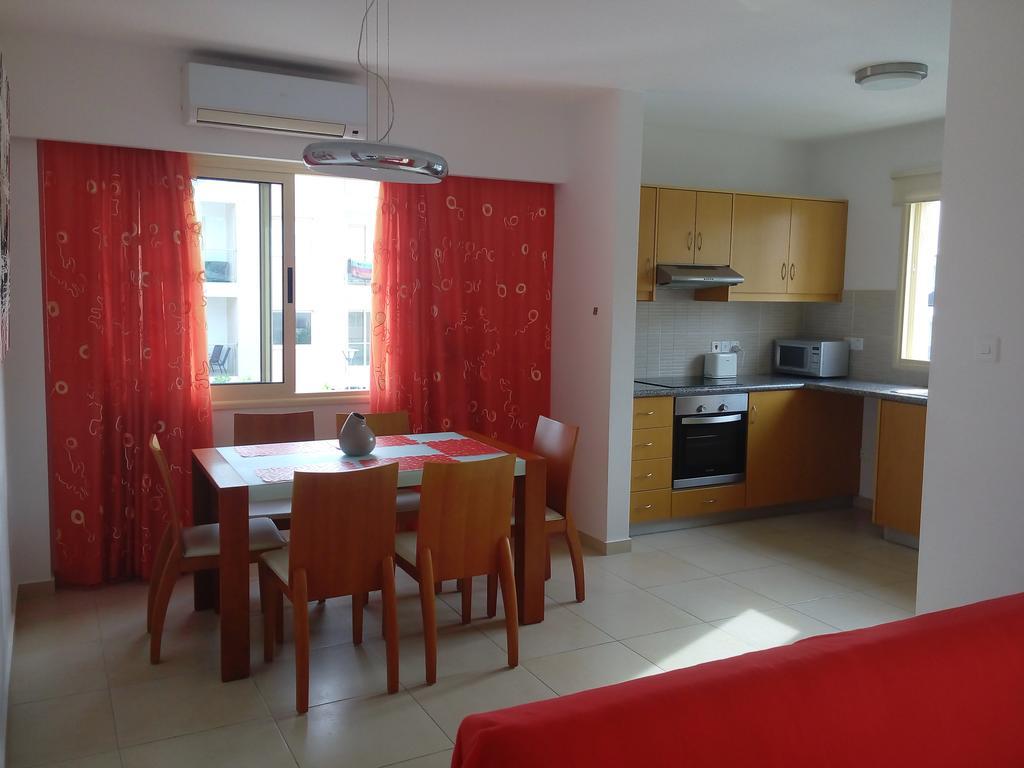 Elysia Park 9-202 Apartment Paphos Luaran gambar